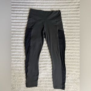 Fabletics On-The-Go Powerhold High-Waisted Leggins